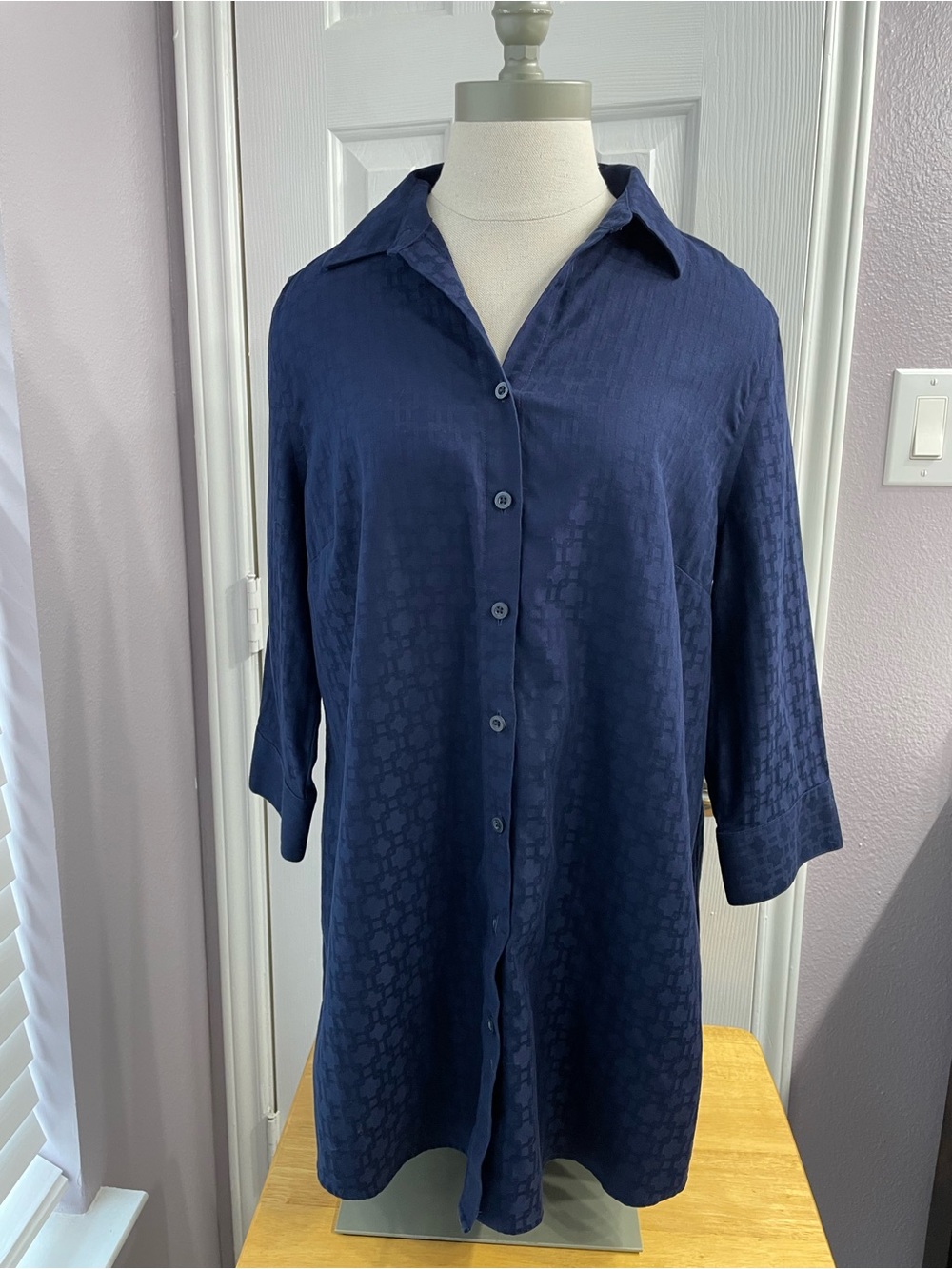 Chico's Navy Blue Geometric Long Sleeve Button-up Cotton Tunic Medium (Size 1)